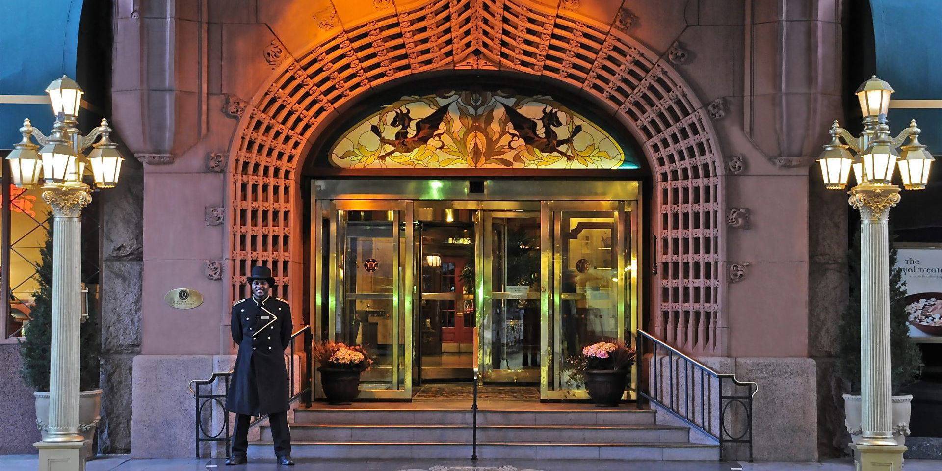 Brown Palace ingang