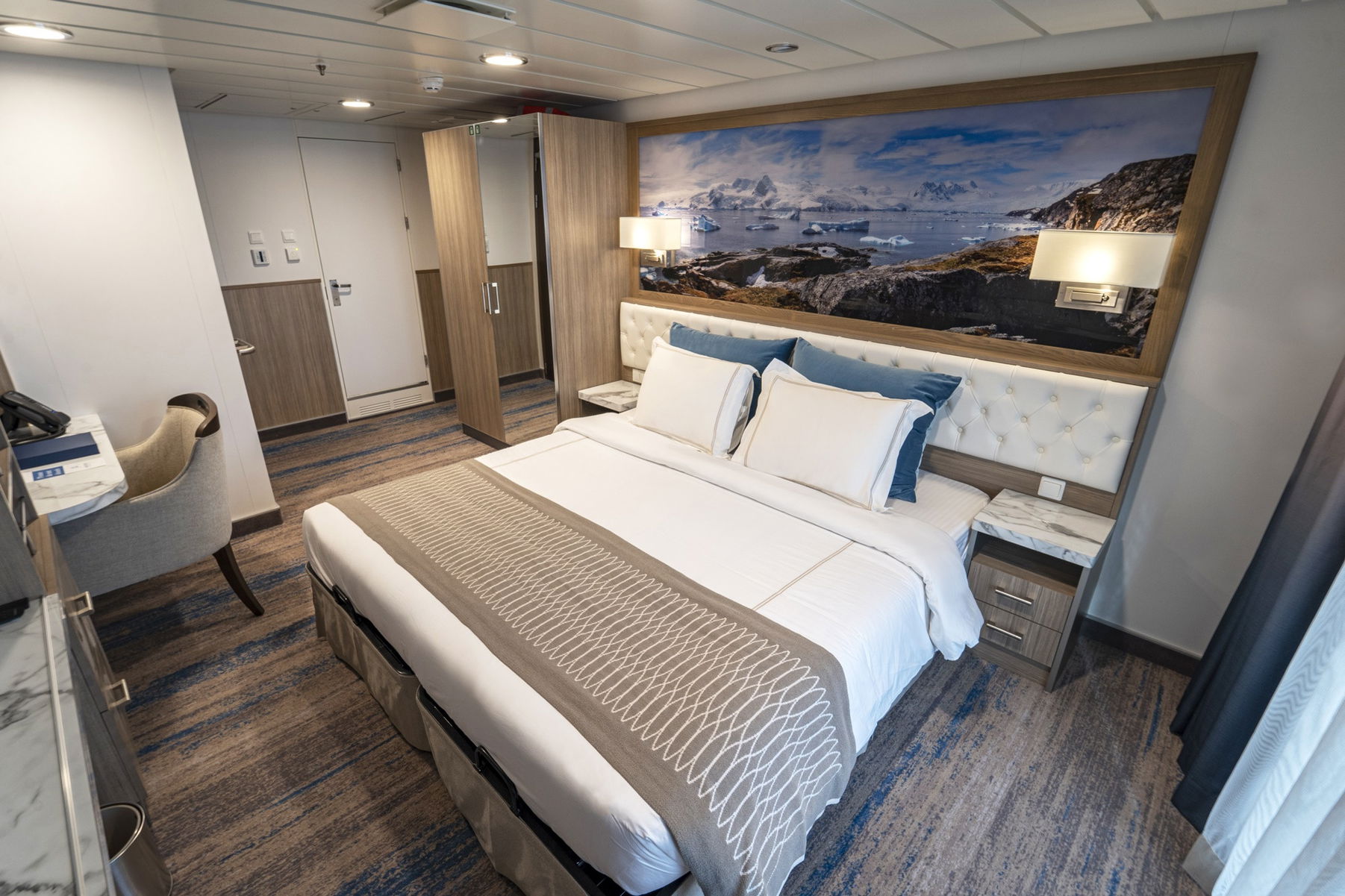 Balcony stateroom Category B