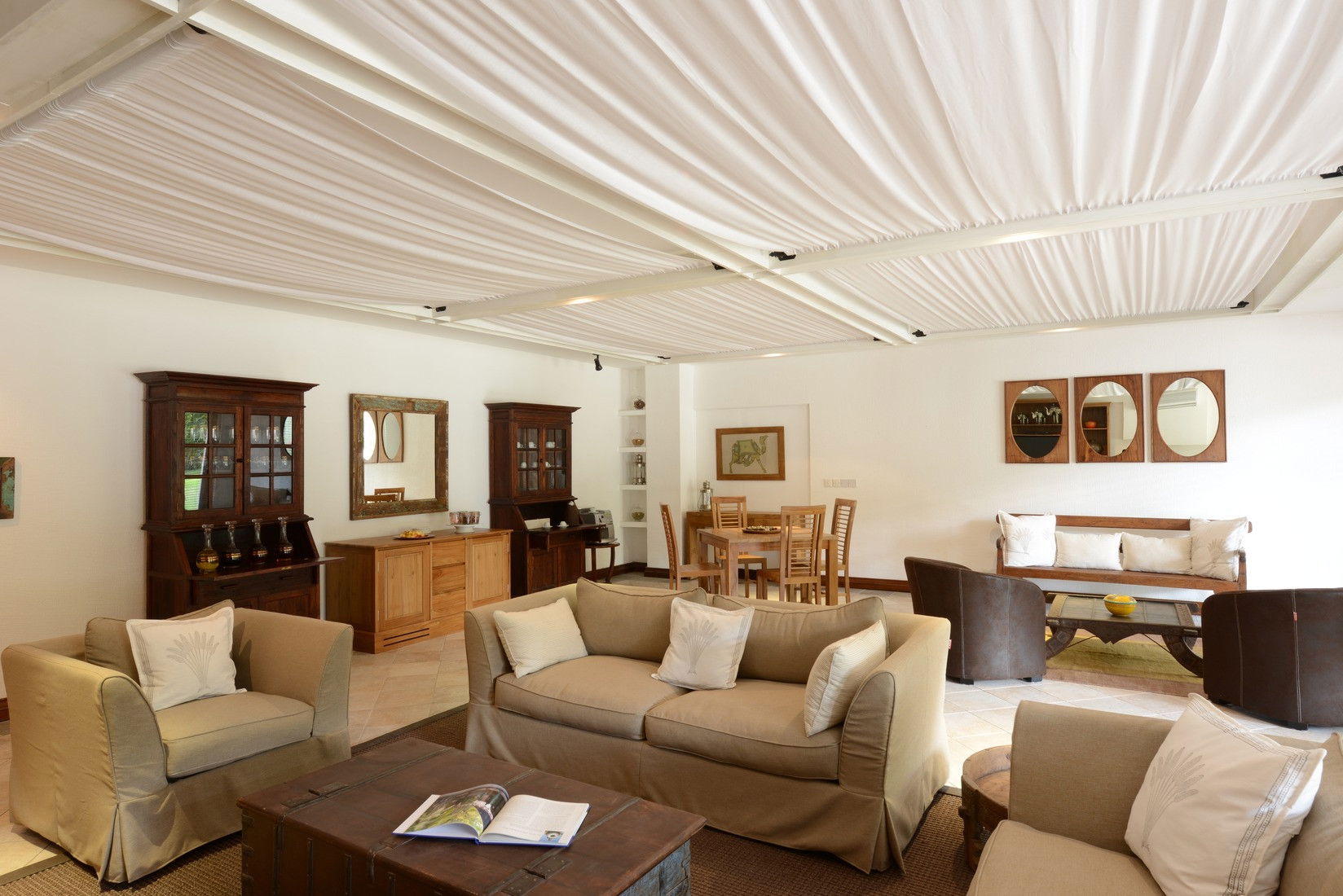 Paradise Cove Boutique Hotel - lounge