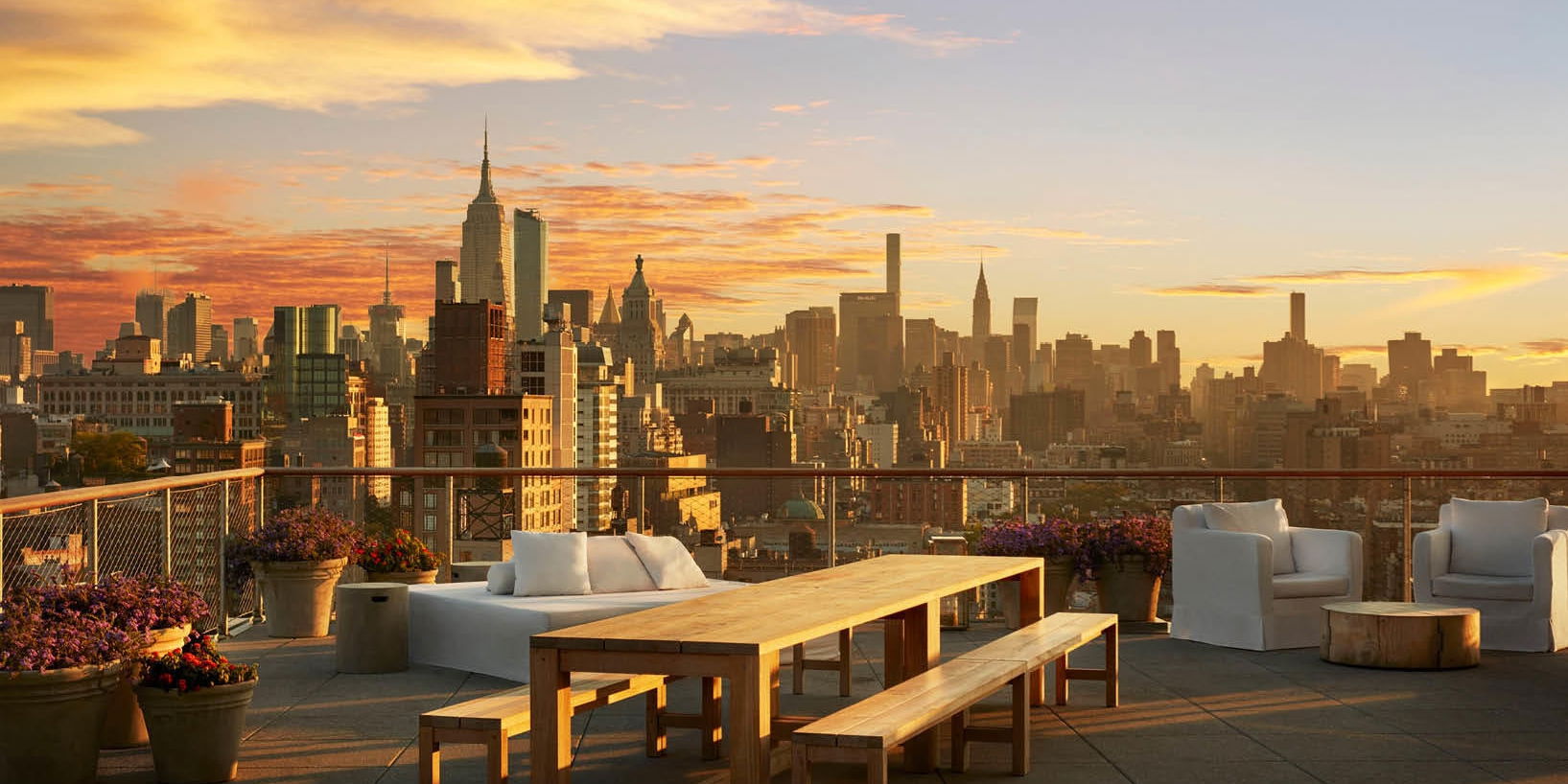 PUBLIC, an Ian Shrager Hotel - rooftop view - zonsondergang