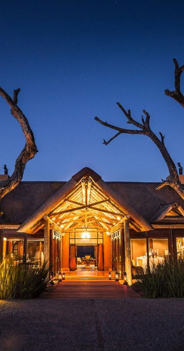 Nambiti Plains Private Game Lodge ingang accommodatie
