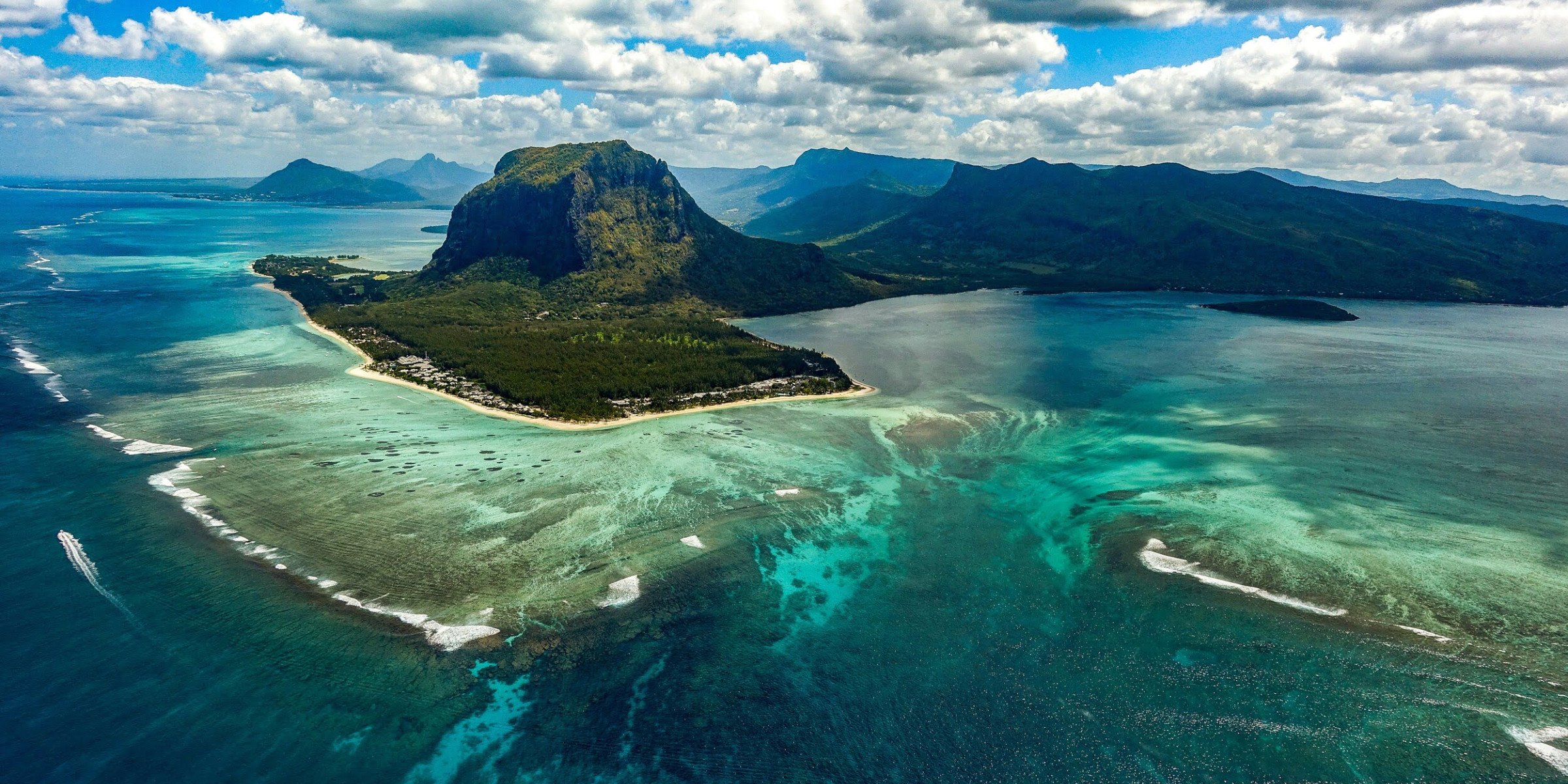 Onderwater waterval - Le Morne - Mauritius vakantie
