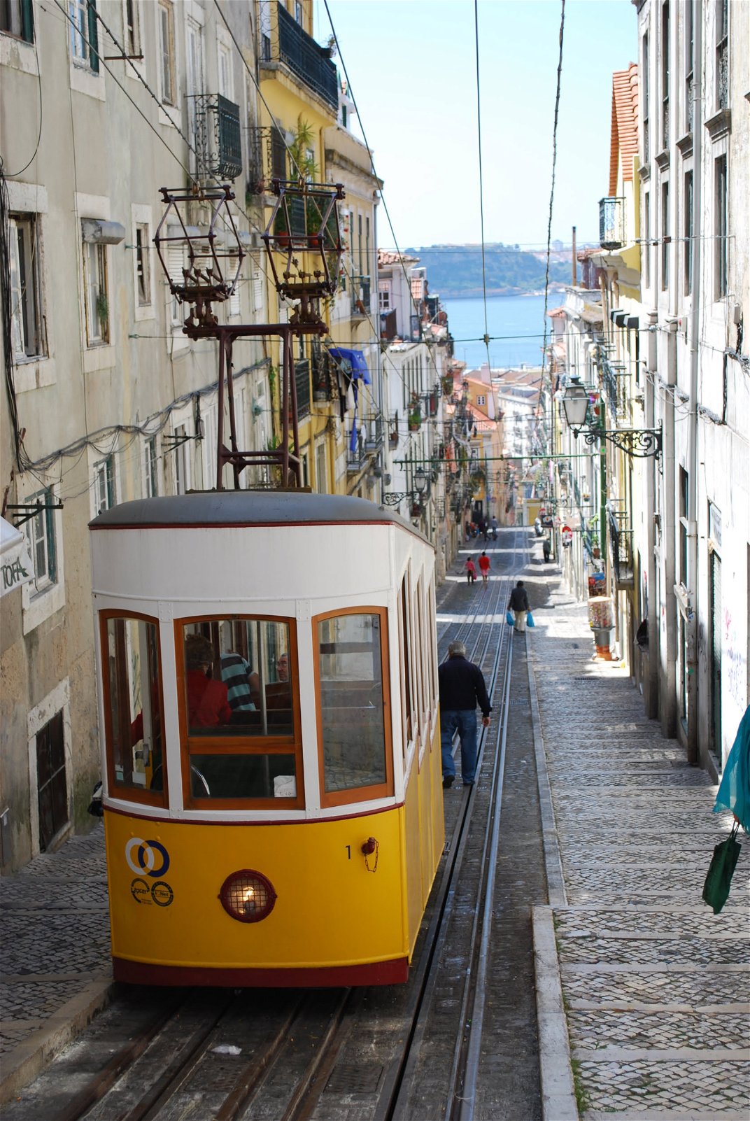 Lissabon - Tram - Portugal rondreis