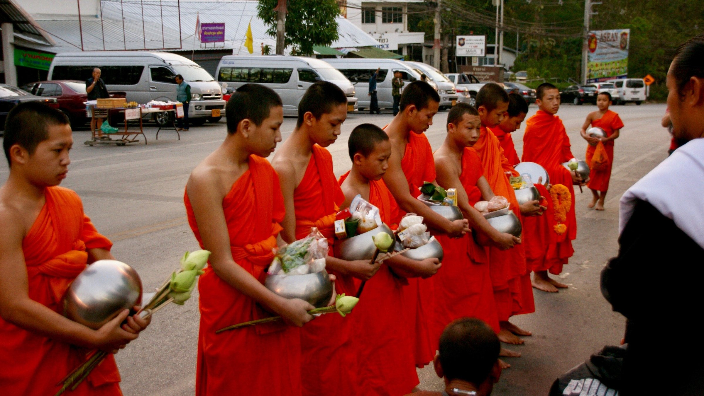 aalmoezen-ceremonie-thailand
