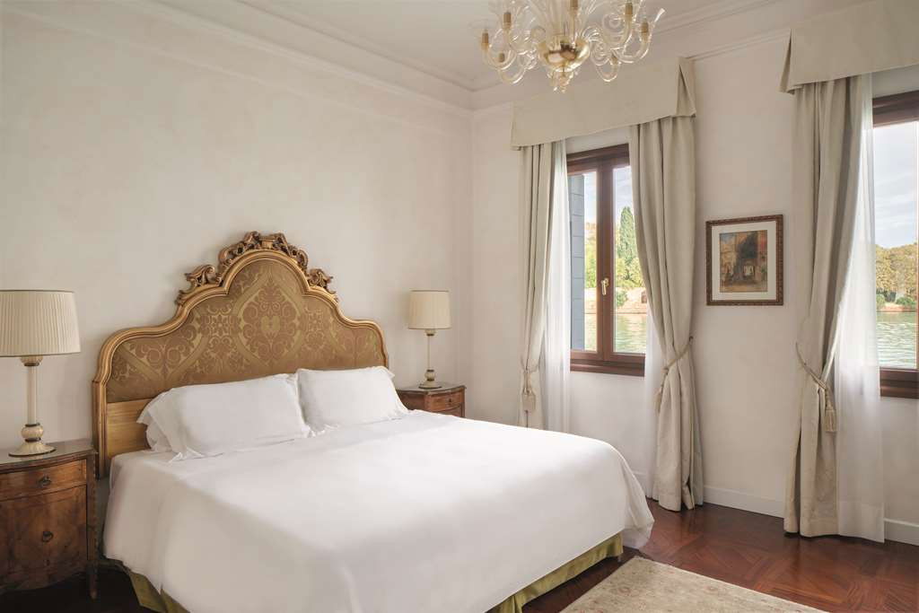 Hotel Cipriani, a Belmond Hotel - Premium Lagoon Room